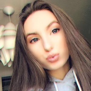 Meet your Posher, Adeline